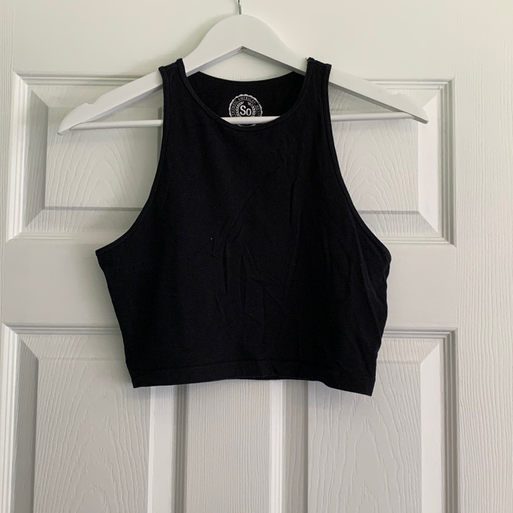 Khols high neck crop top in size large
